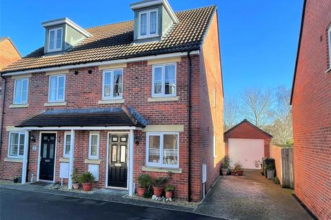 8 John Harper Close, Stroud, GL5 4HT