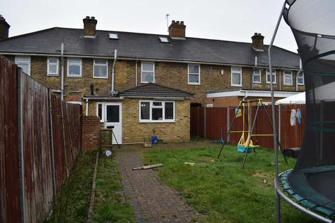 101 East Avenue, Hayes, UB3 2HT