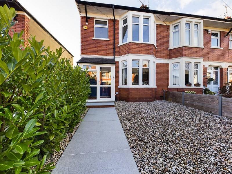 Ty Wern Avenue, Rhiwbina, Cardiff. CF14 6AW 3 bed semidetached house