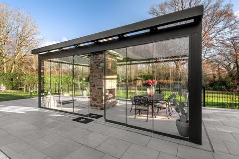 Eastfield Pyle Hill, Woking, GU22 0SR