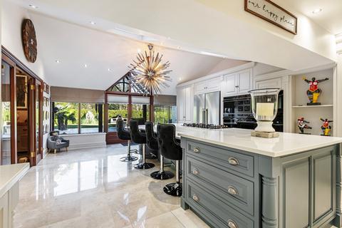 Eastfield Pyle Hill, Woking, GU22 0SR