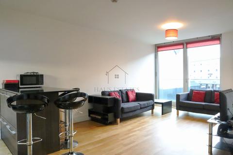 2 bedroom flat to rent - The Quad, Highcross Street, Leicester, Leicestershire