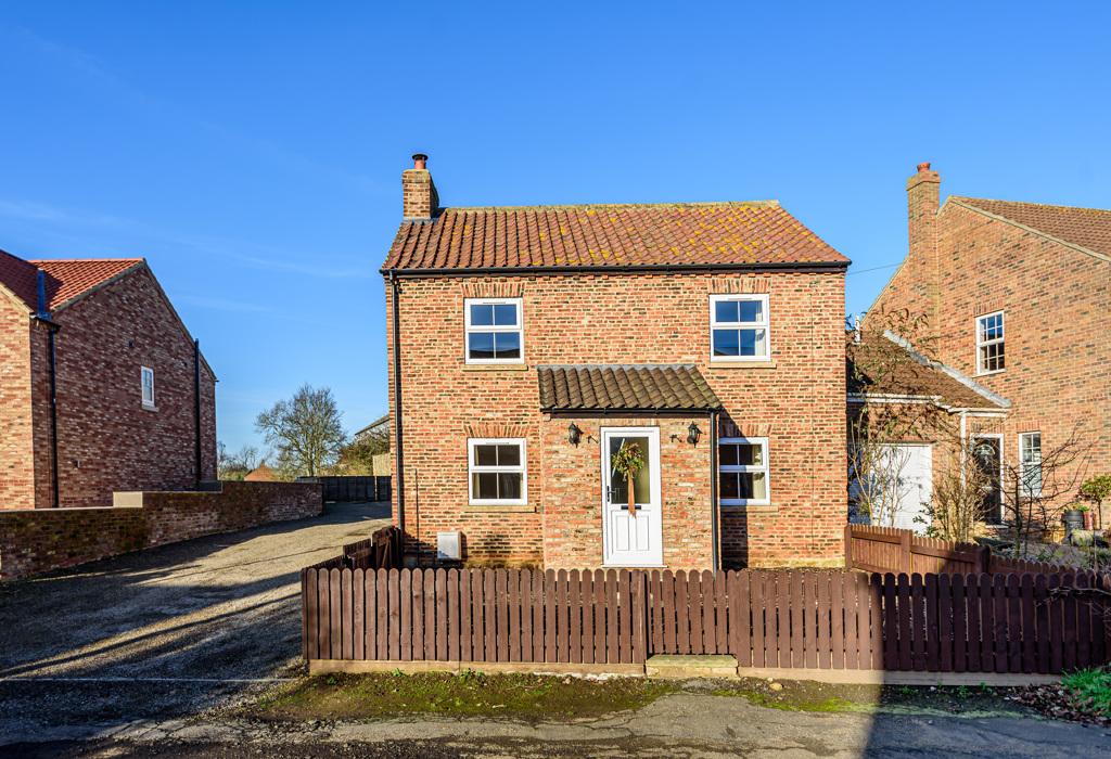Lynbrook, Asenby, Thirsk, North... 3 bed detached house £340,000
