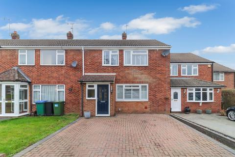 3 bedroom terraced house for sale - Linden Lea, Watford, Herts, WD25