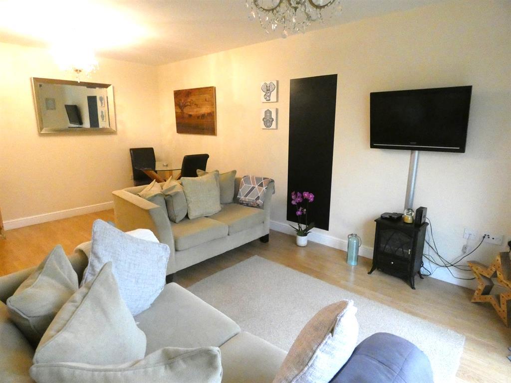 The Grange Newfield Drive, Carlisle... 2 bed ground floor flat £100,000