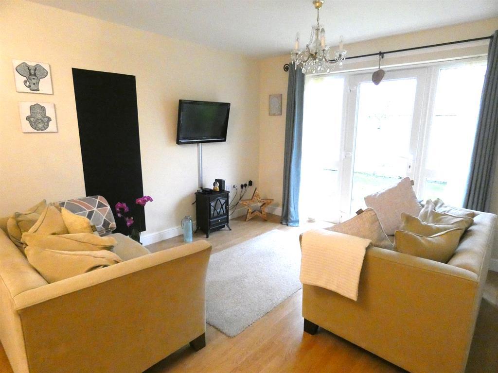 The Grange Newfield Drive, Carlisle, CA3 0FD 2 bed ground floor flat