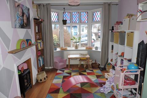 27 Kings Road, Llandybie, Ammanford, SA18 2TL