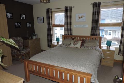27 Kings Road, Llandybie, Ammanford, SA18 2TL
