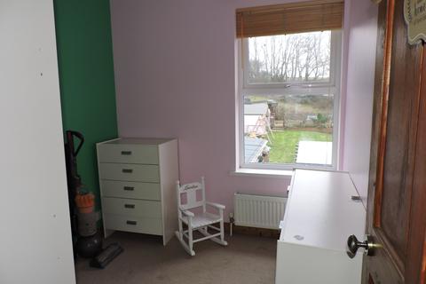 27 Kings Road, Llandybie, Ammanford, SA18 2TL