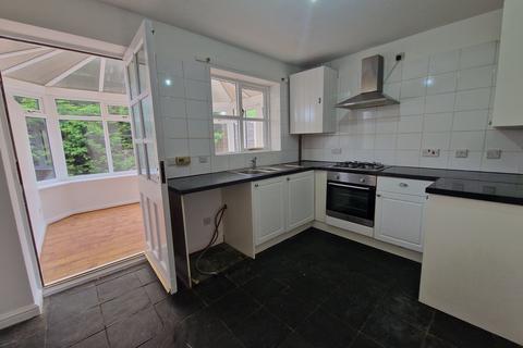 2 bedroom semi-detached house for sale, Adswood Close, Oldham, OL4