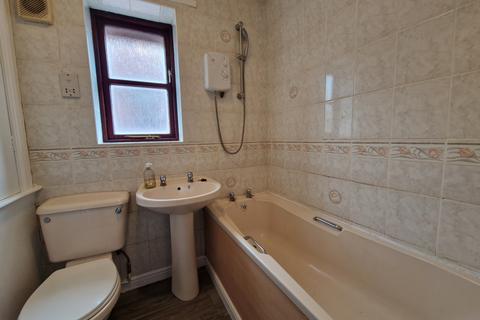 15 Adswood Close, Oldham, OL4 2JU
