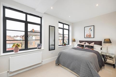 Flat 8, 235 All Souls Avenue, London, NW10 3AE