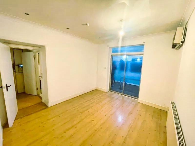 Kempton Road, East Ham, Barking... 6 bed terraced house £2,500 pcm (£