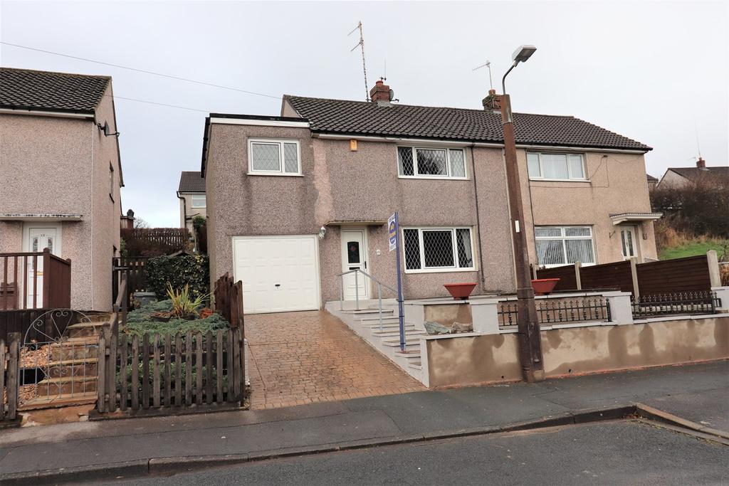 Avon Drive, Barnoldswick, BB18 3 bed semidetached house for sale £