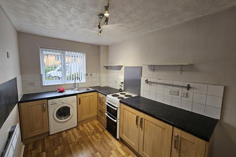 1 bedroom flat to rent, Longworth Close