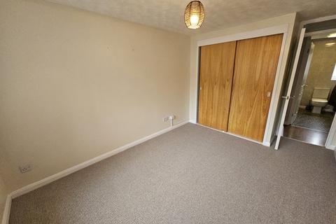 1 bedroom flat to rent, Longworth Close