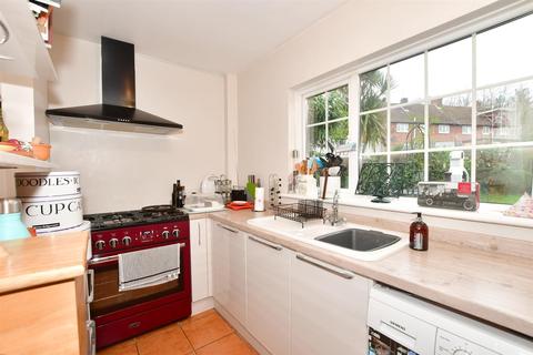 13 Brookview, Coldwaltham, Pulborough, RH20 1LU