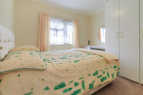 2 bedroom bungalow for sale, Mill on the Mole Residential Park, South Molton, Devon, EX36