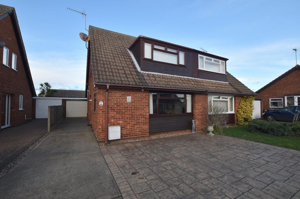 St Agnes Way, Kesgrave, Ipswich IP5 1JZ 3 bed chalet £335,000