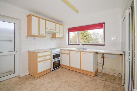 2 Blenheim Close, Brantham, Manningtree, CO11 1TJ