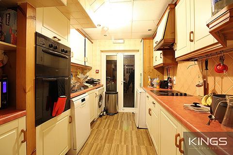 5 bedroom semi-detached house to rent, Blenheim Gardens