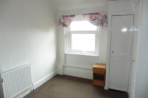 2 bedroom flat to rent - Wellington Road, Bridlington