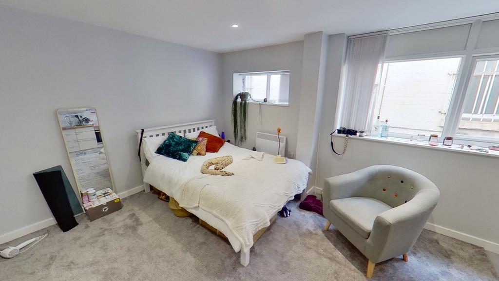 Luxury Studio, Iron Gate Studios, Derby Studio £715 pcm (£165 pw)