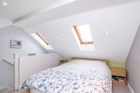 87 Penshurst Avenue, Sidcup, DA15 9EZ