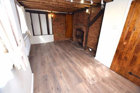 2 bedroom cottage to rent, South Street, Maidstone