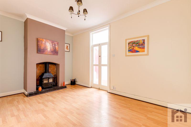 Preston Road, Coppull, PR7 5ED 2 bed terraced house £135,000
