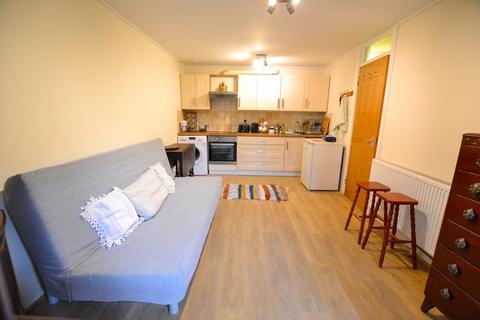 1 bedroom flat to rent, London NW2