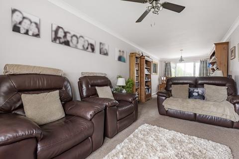 64 Hare Lane, Godalming, GU7 3EF