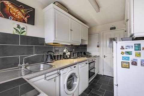 64 Hare Lane, Godalming, GU7 3EF