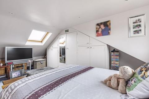 64 Hare Lane, Godalming, GU7 3EF