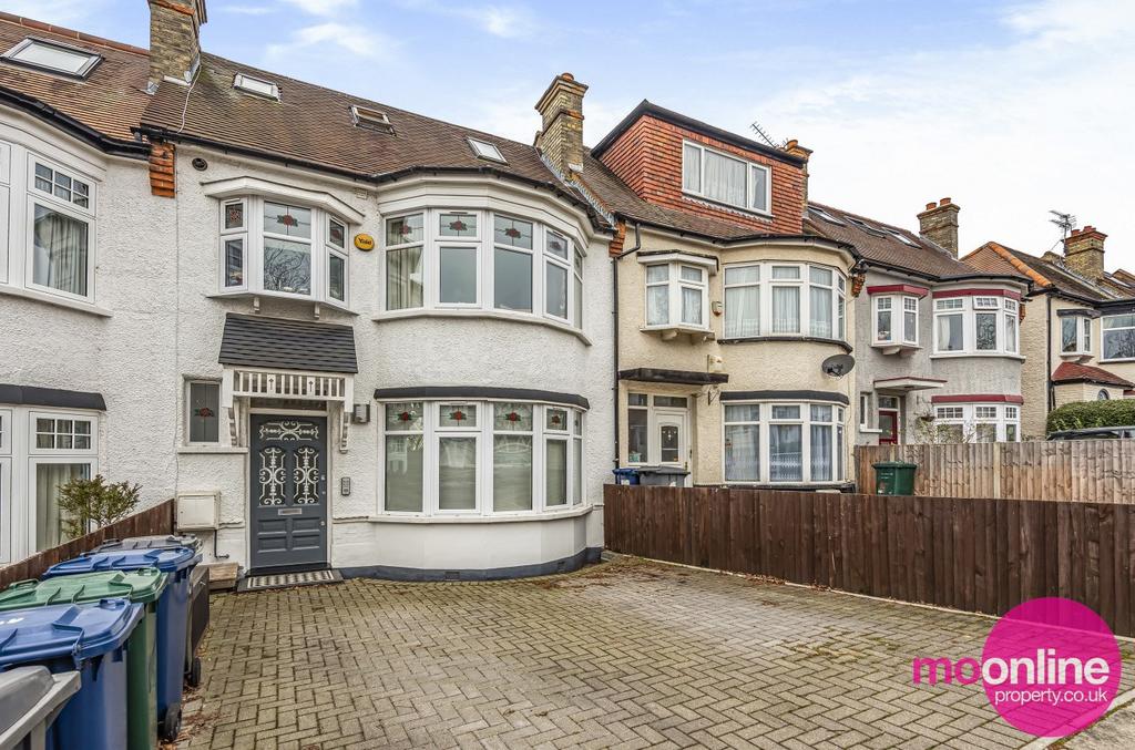 QUEENS AVENUE, FINCHLEY, LONDON, N3 2 bed apartment for sale £500,000