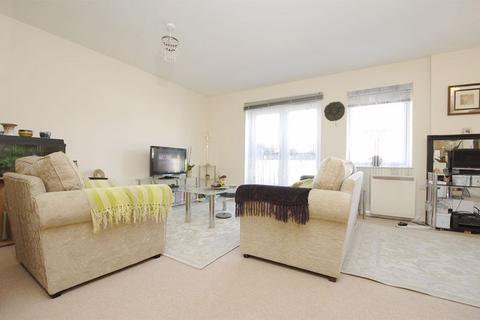 2 bedroom apartment to rent, Auckland House, Walton-On-Thames