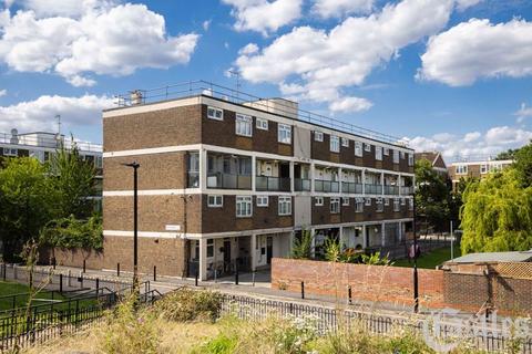 3 bedroom apartment for sale, Dycer House, Wick Road, London