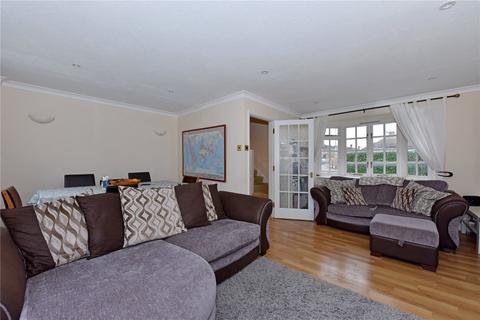 3 bedroom detached house to rent, Verney Close, Marlow, Buckinghamshire, SL7