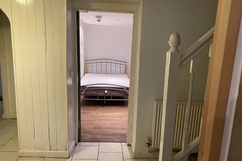 1 bedroom in a house share to rent, Double Room, 4 Upper Church Road