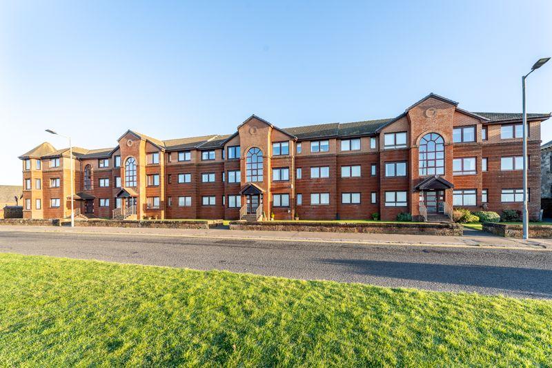 36 Montgomerie Crescent, Saltcoats... 2 bed flat £110,000