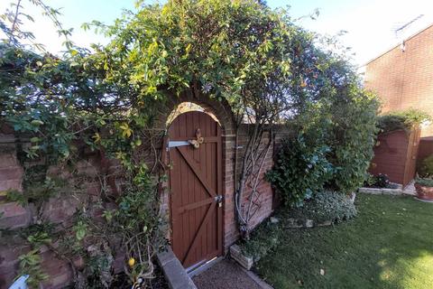 1 Duchess Close, Rochester, ME2 3TX