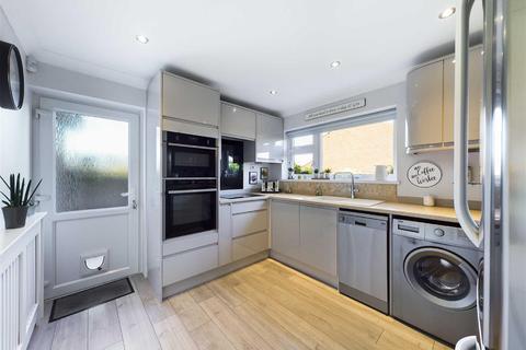 1 Duchess Close, Rochester, ME2 3TX