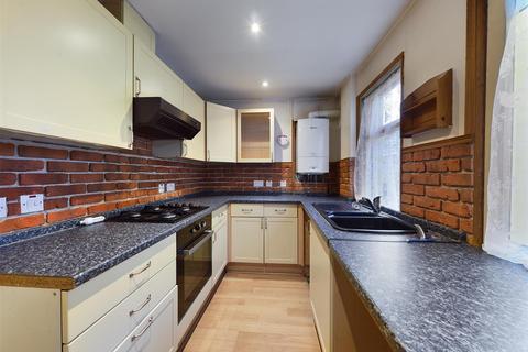 69 Montfort Road, Rochester, ME2 3EX
