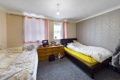49 Fenners Marsh, Gravesend, DA12 2JG