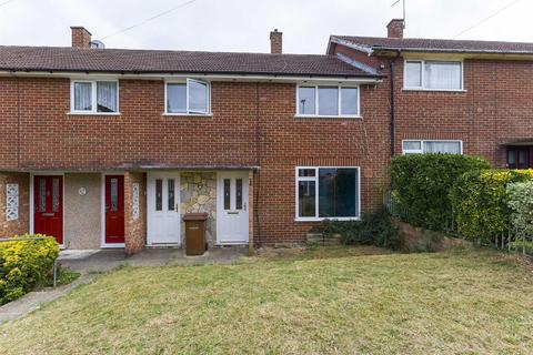 20 Clifton Close, Rochester, ME2 2HG