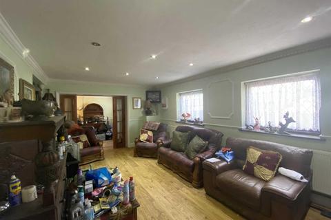 67 Laburnum Road, Rochester, ME2 2LA