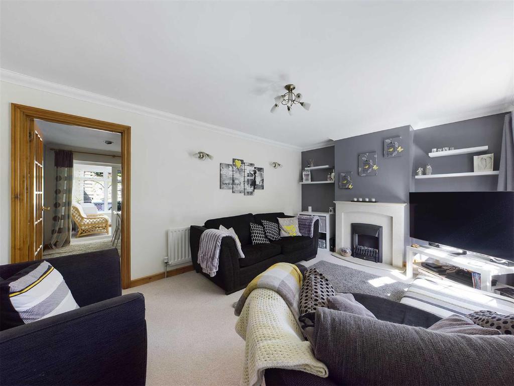 Woodhurst, Davis Estate, Chatham 3 bed terraced house £250,000