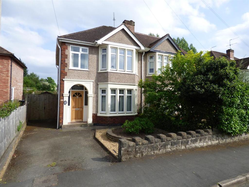 Kinross Road, Leamington Spa 3 bed semidetached house £975 pcm (£225 pw)