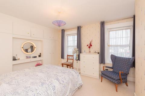 153 Kingston Road, Epsom, KT17 2HA