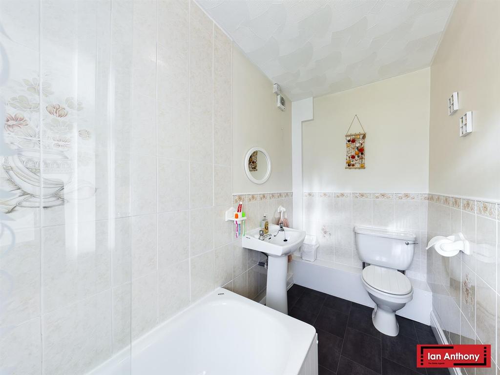 Family bathroom